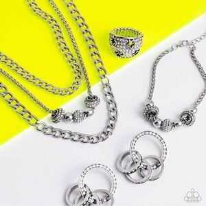 Paparazzi Silver Necklace and Jewelry Set